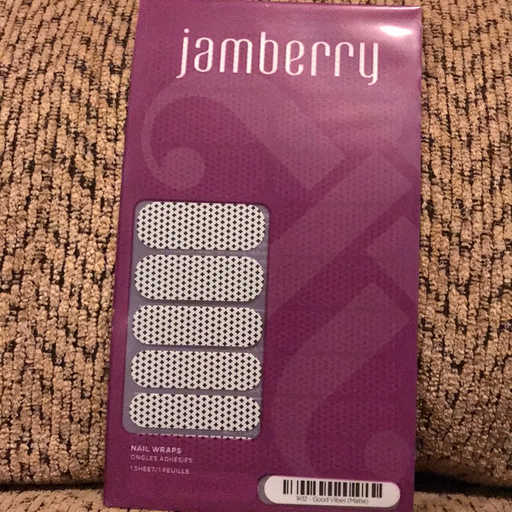 Jamberry Good Vibes (Matte) nail wraps